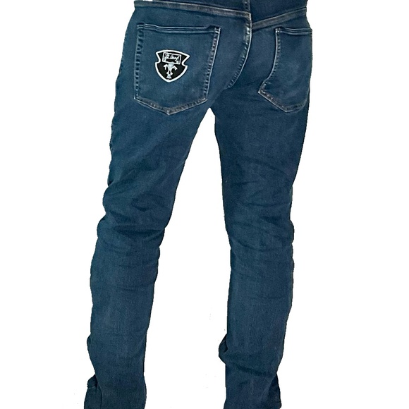 Volcom jeans straight leg blue jean and refined simplicity on denim. - Picture 6 of 6